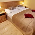 Karlova 25 * Prága