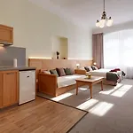 Apartman Karlova 25 *