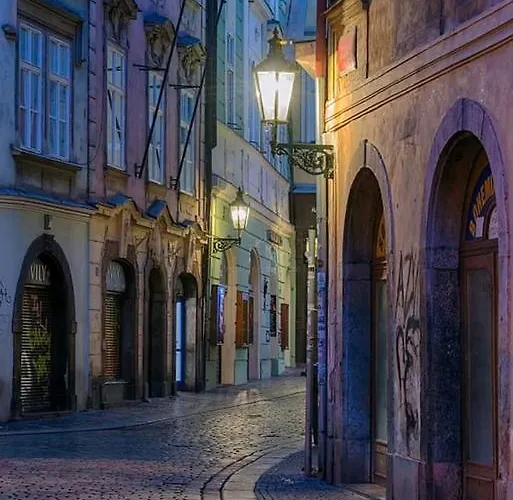 Karlova 25 * Prague
