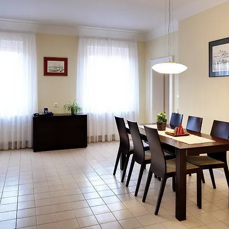 Karlova 25 Apartament