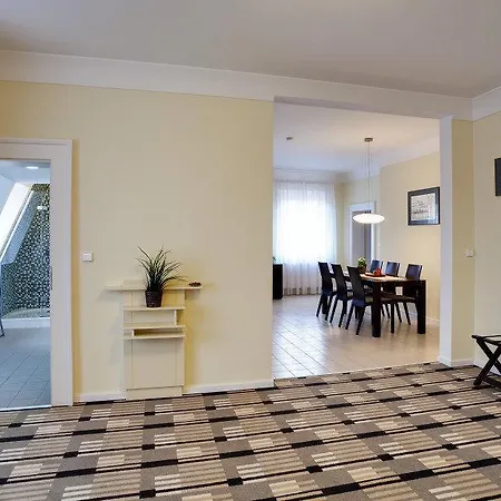 Karlova 25 Apartament